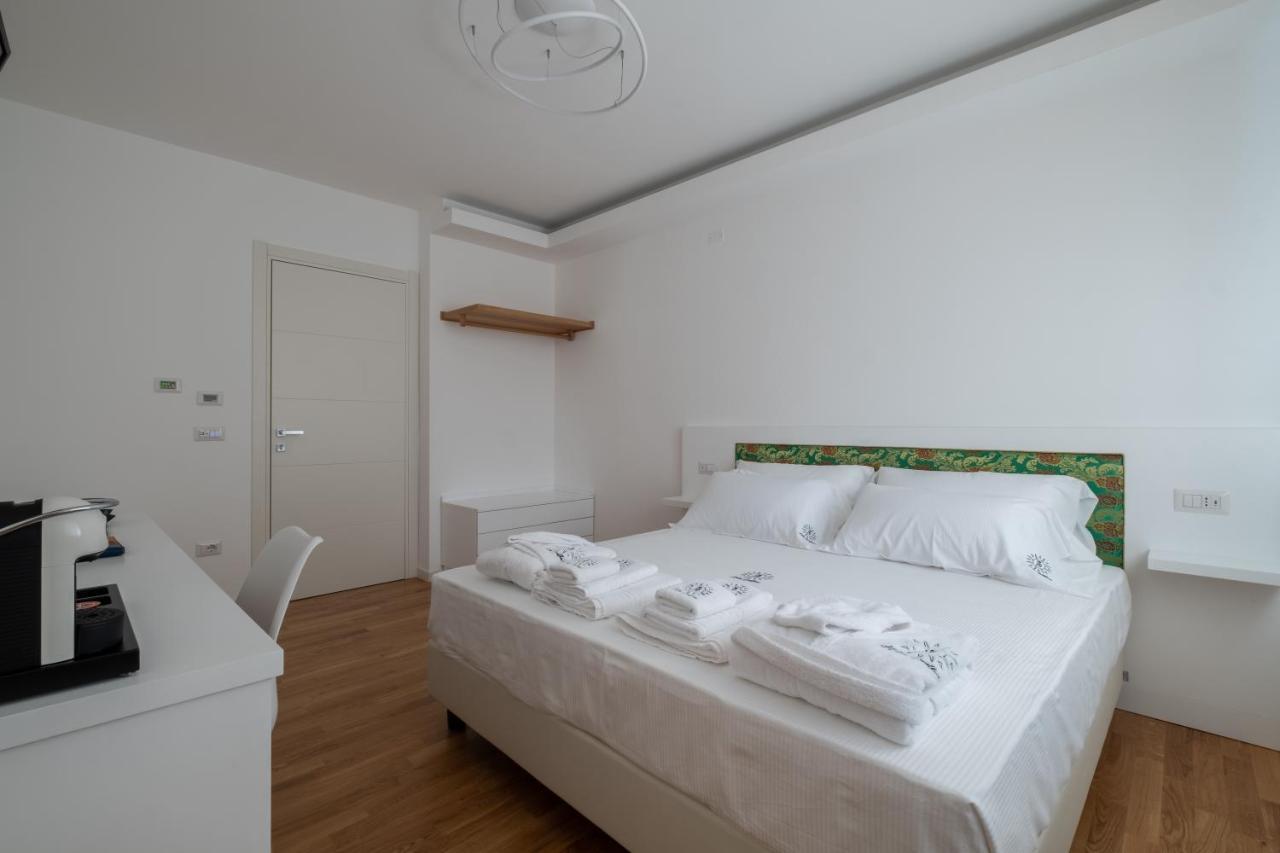 Helios Guest House Cagliari Eksteriør billede